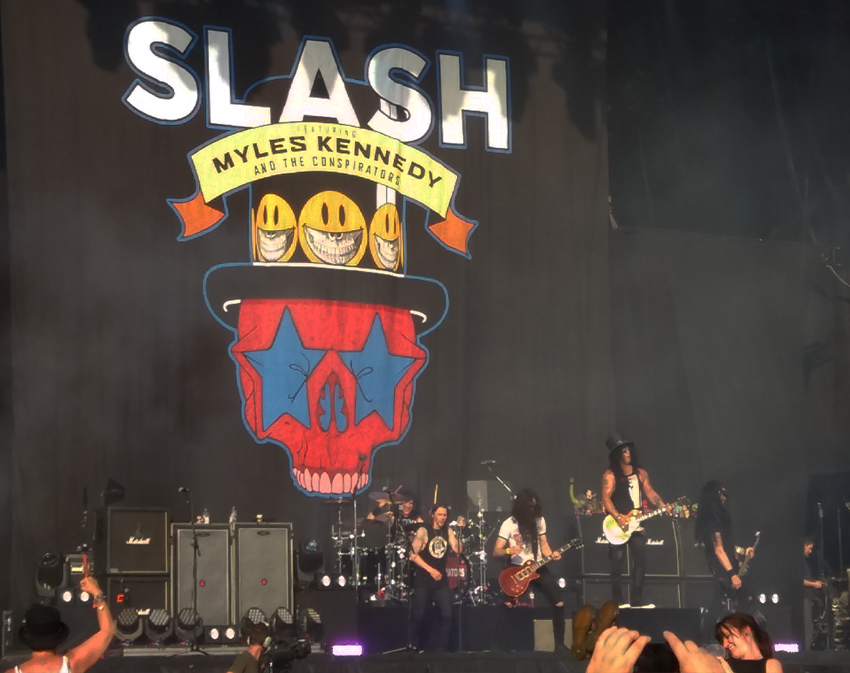 slash