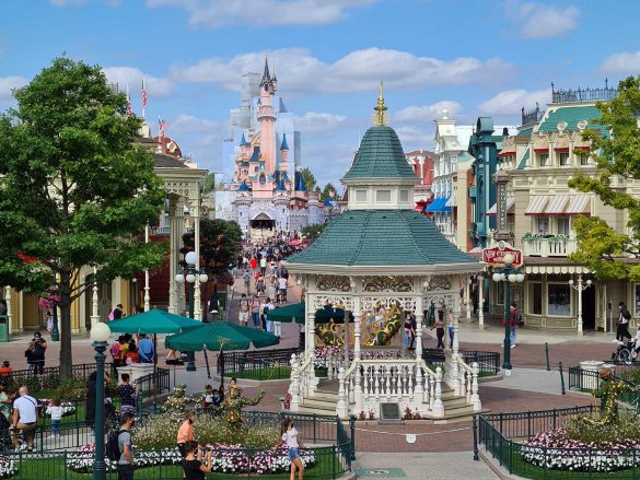 Disneyland Paris sleeping beauty castle