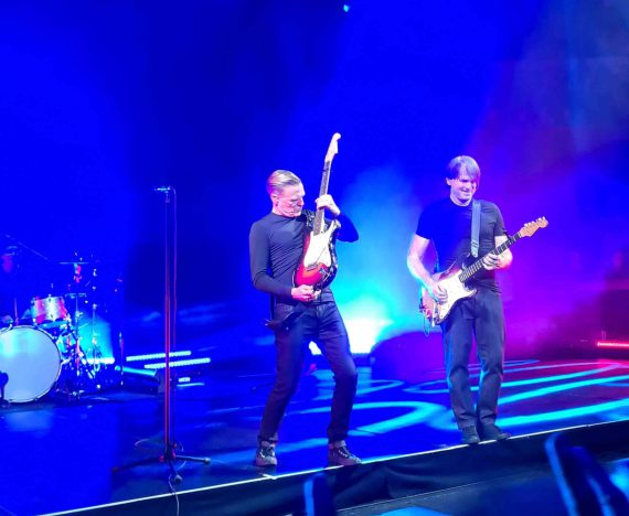 Bryan Adams Royal Albert Hall Keith Scott